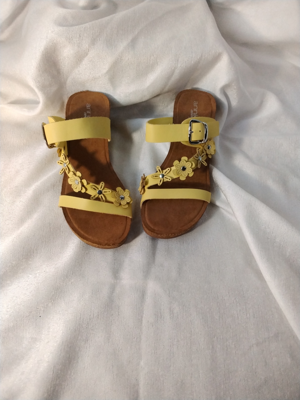 Annie Confort Yellow Floral Strap Slide Sandals